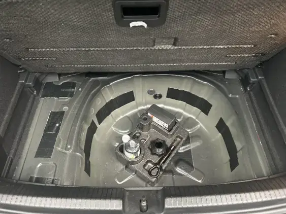 VOLKSWAGEN POLO VI - voiture d'occasion - Photo 17