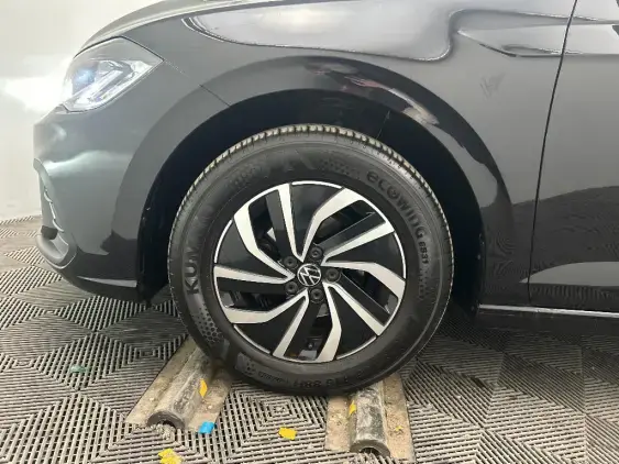 VOLKSWAGEN POLO VI - voiture d'occasion - Photo 23