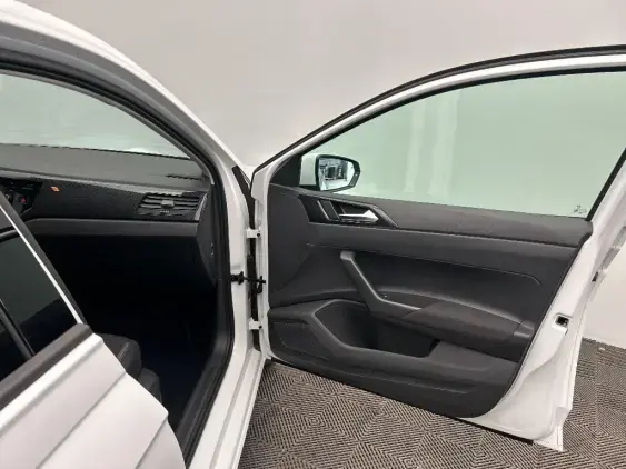 VOLKSWAGEN POLO VI - voiture d'occasion - Photo 20