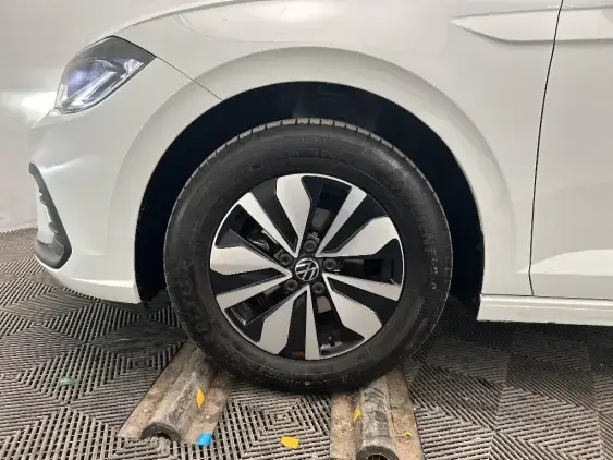 VOLKSWAGEN POLO VI - voiture d'occasion - Photo 23