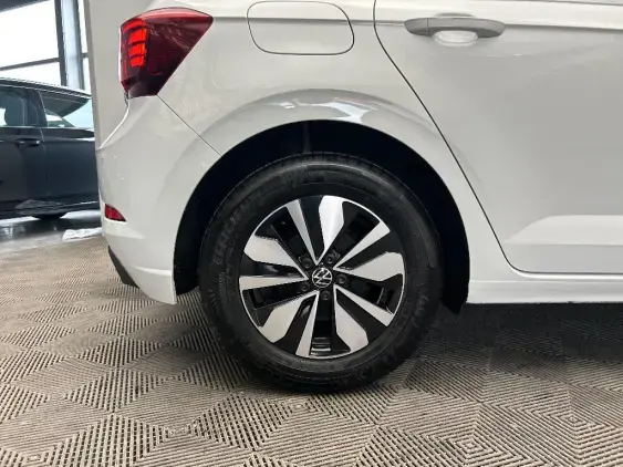 VOLKSWAGEN POLO VI - voiture d'occasion - Photo 25