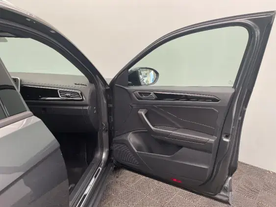 VOLKSWAGEN T-ROC - voiture d'occasion - Photo 19