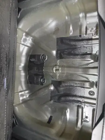 VOLKSWAGEN T-ROC - voiture d'occasion - Photo 17