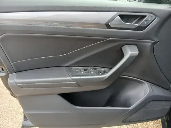 VOLKSWAGEN T-ROC - voiture d'occasion - Photo 19