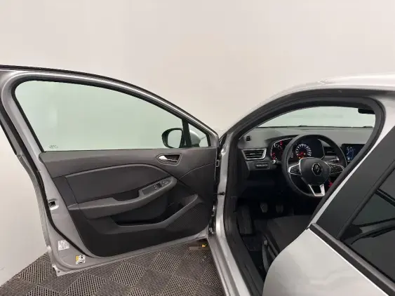 RENAULT CLIO V - voiture d'occasion - Photo 19