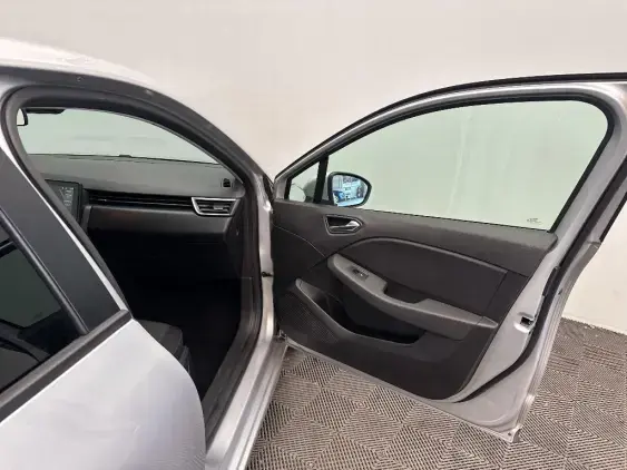 RENAULT CLIO V - voiture d'occasion - Photo 20