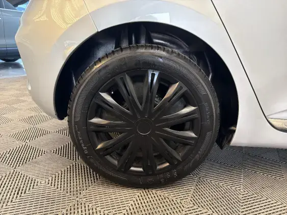 RENAULT CLIO V - voiture d'occasion - Photo 25