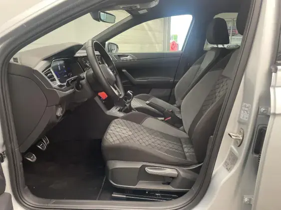 VOLKSWAGEN POLO VI - voiture d'occasion - Photo 17