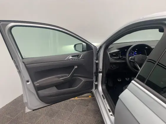 VOLKSWAGEN POLO VI - voiture d'occasion - Photo 18