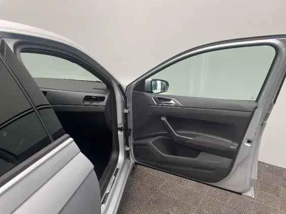 VOLKSWAGEN POLO VI - voiture d'occasion - Photo 19