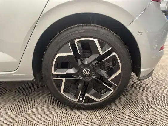 VOLKSWAGEN POLO VI - voiture d'occasion - Photo 22