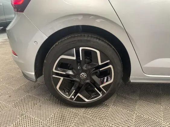 VOLKSWAGEN POLO VI - voiture d'occasion - Photo 23