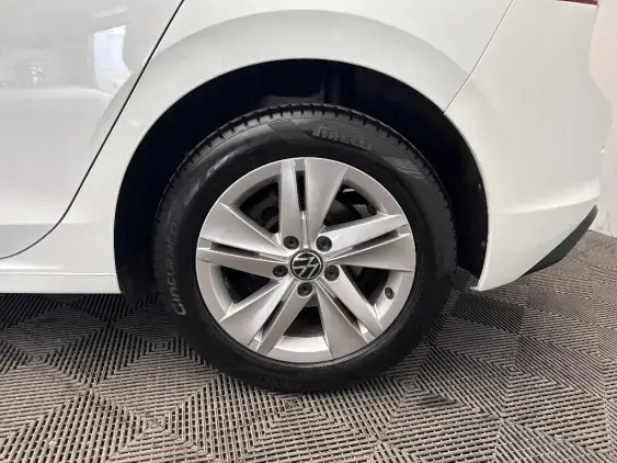 VOLKSWAGEN GOLF VIII - voiture d'occasion - Photo 24