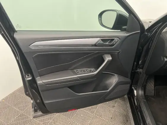 VOLKSWAGEN T-ROC - voiture d'occasion - Photo 19