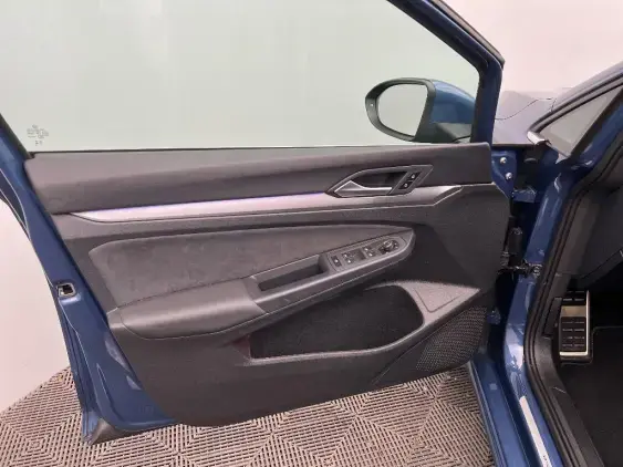 VOLKSWAGEN GOLF VIII - voiture d'occasion - Photo 19