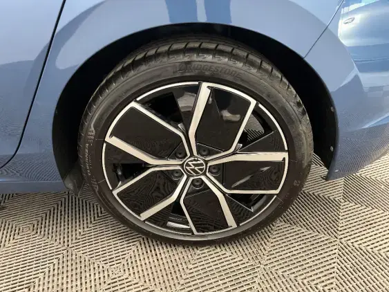 VOLKSWAGEN GOLF VIII - voiture d'occasion - Photo 24