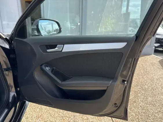 AUDI A4 AVANT V - voiture d'occasion - Photo 20