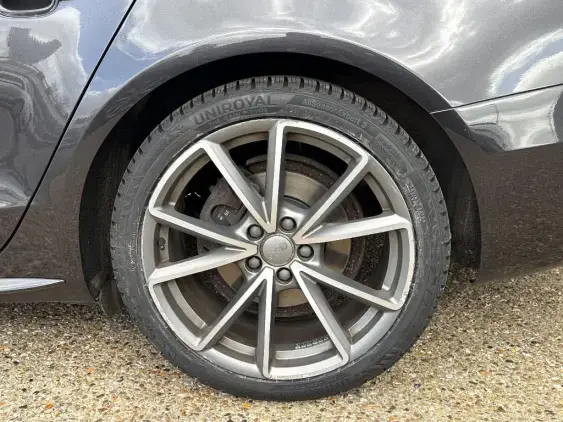 AUDI A4 AVANT V - voiture d'occasion - Photo 24