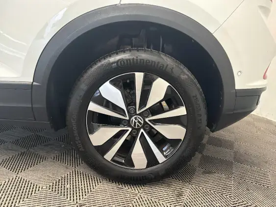 VOLKSWAGEN T-ROC - voiture d'occasion - Photo 24