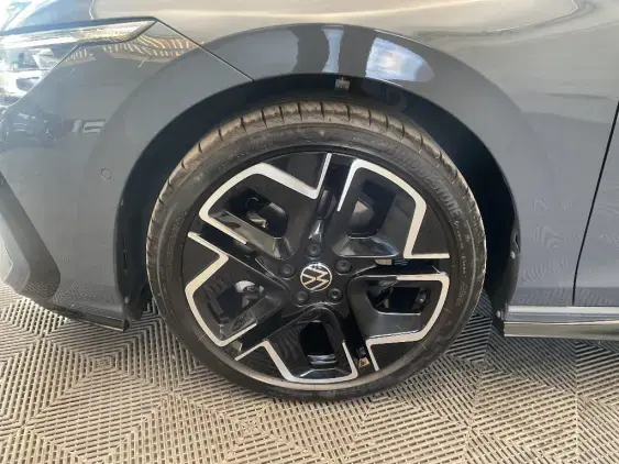 VOLKSWAGEN GOLF VIII - voiture d'occasion - Photo 21