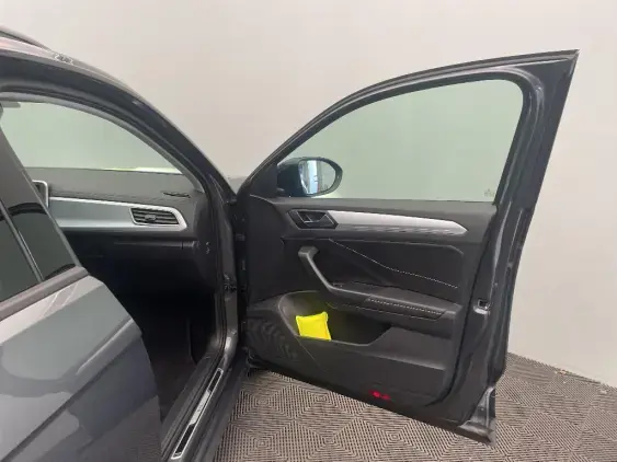 VOLKSWAGEN T-ROC - voiture d'occasion - Photo 18