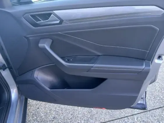 VOLKSWAGEN T-ROC - voiture d'occasion - Photo 20