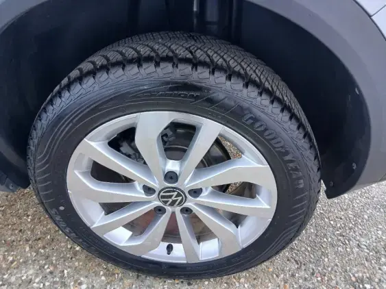 VOLKSWAGEN T-ROC - voiture d'occasion - Photo 24