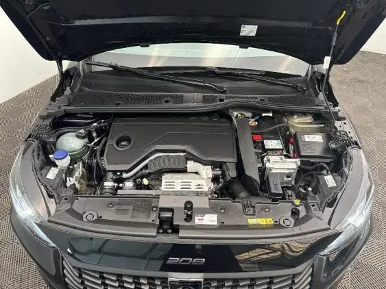 PEUGEOT 208 II - voiture d'occasion - Photo 21