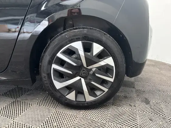 PEUGEOT 208 II - voiture d'occasion - Photo 24