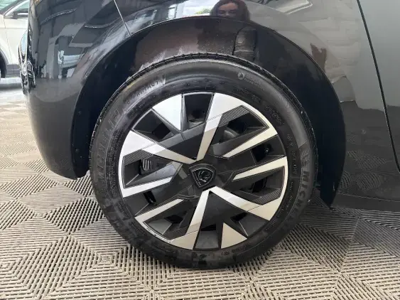 PEUGEOT 208 II - voiture d'occasion - Photo 25