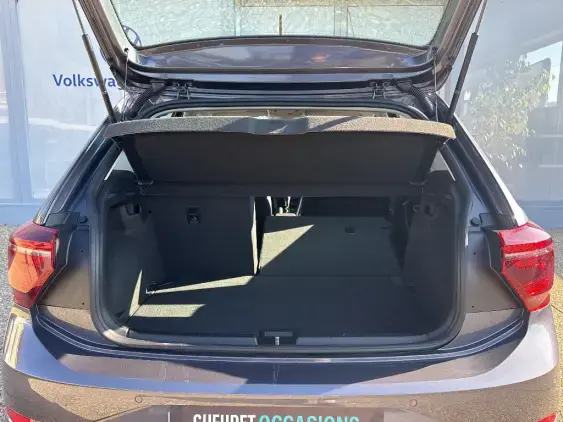 VOLKSWAGEN POLO VI - voiture d'occasion - Photo 16