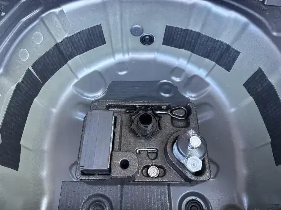 VOLKSWAGEN POLO VI - voiture d'occasion - Photo 17