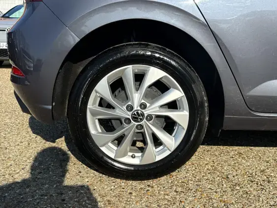 VOLKSWAGEN POLO VI - voiture d'occasion - Photo 24