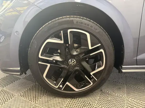 VOLKSWAGEN POLO VI - voiture d'occasion - Photo 23