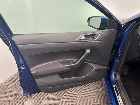 VOLKSWAGEN POLO VI - voiture d'occasion - Photo 19