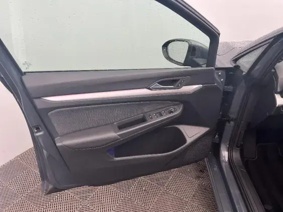 VOLKSWAGEN GOLF VIII - voiture d'occasion - Photo 19