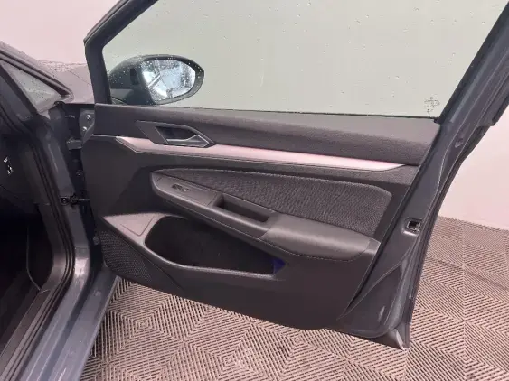 VOLKSWAGEN GOLF VIII - voiture d'occasion - Photo 20