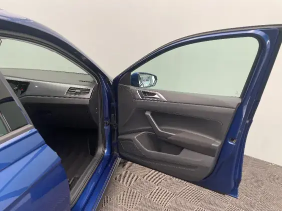 VOLKSWAGEN POLO VI - voiture d'occasion - Photo 19