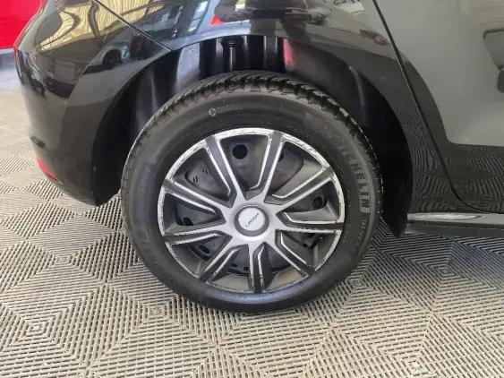 VOLKSWAGEN POLO V - voiture d'occasion - Photo 22