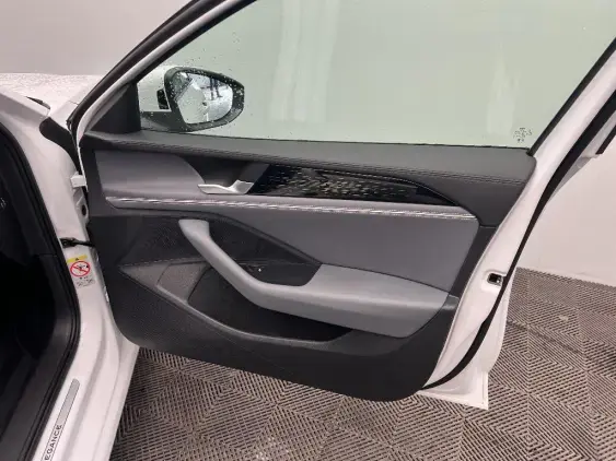 VOLKSWAGEN PASSAT SW IX - voiture d'occasion - Photo 20