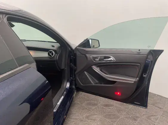 MERCEDES CLA SHOOTING BRAKE I - voiture d'occasion - Photo 17