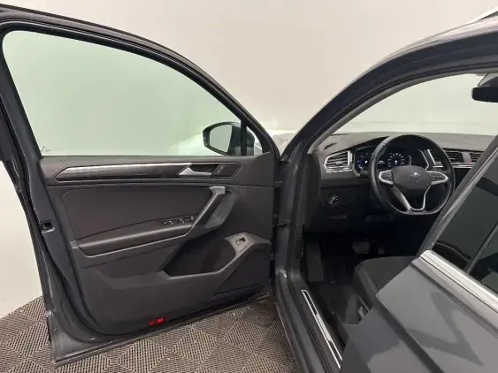 VOLKSWAGEN TIGUAN II - voiture d'occasion - Photo 18