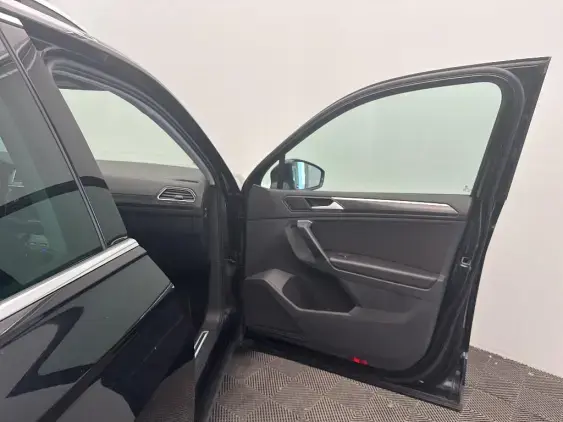 VOLKSWAGEN TIGUAN II - voiture d'occasion - Photo 19