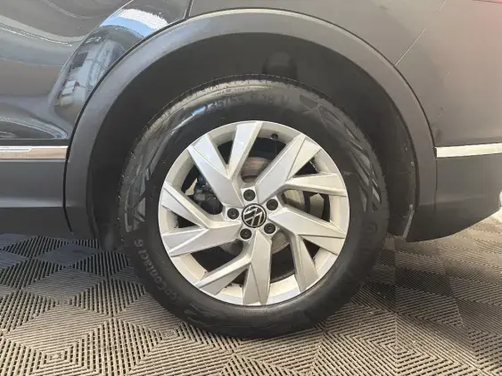 VOLKSWAGEN TIGUAN II - voiture d'occasion - Photo 23