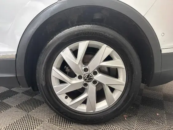 VOLKSWAGEN TIGUAN II - voiture d'occasion - Photo 20