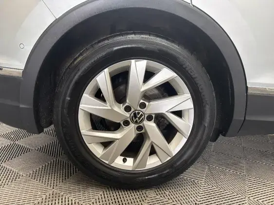 VOLKSWAGEN TIGUAN II - voiture d'occasion - Photo 21