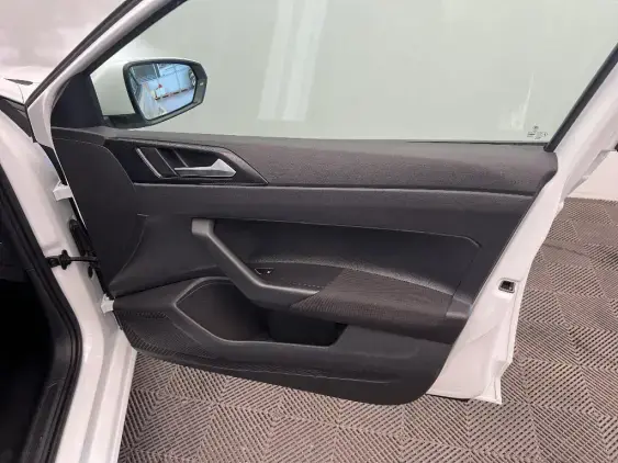 VOLKSWAGEN POLO VI - voiture d'occasion - Photo 20