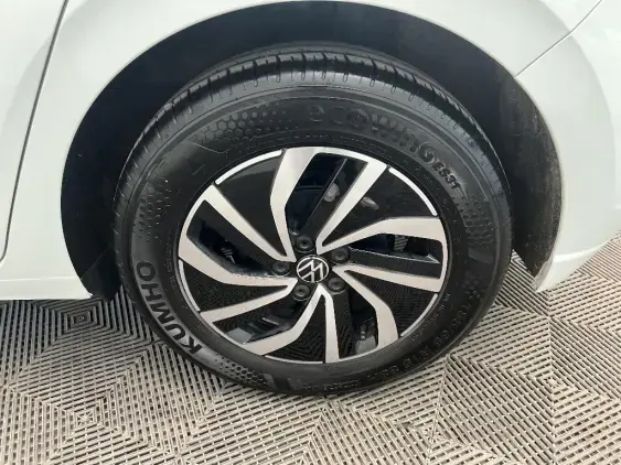 VOLKSWAGEN POLO VI - voiture d'occasion - Photo 24