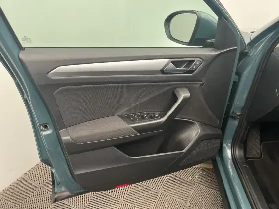 VOLKSWAGEN T-ROC - voiture d'occasion - Photo 19