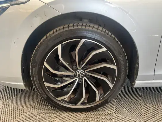 VOLKSWAGEN GOLF VIII - voiture d'occasion - Photo 19